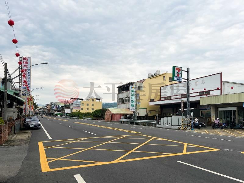 將軍廟旁9米面寬黃金角建地房屋室內格局與周邊環境