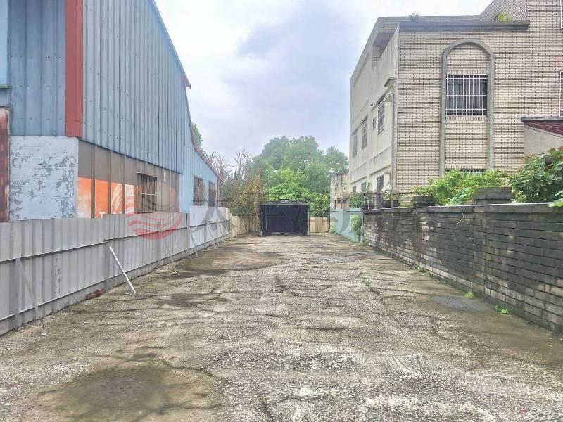草屯碧洲闊境建地房屋室內格局與周邊環境