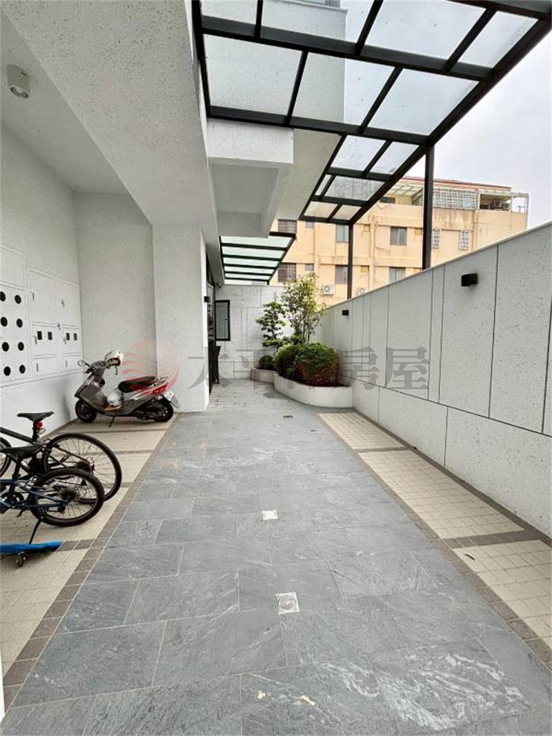 南投中興全新2房電梯華廈房屋室內格局與周邊環境