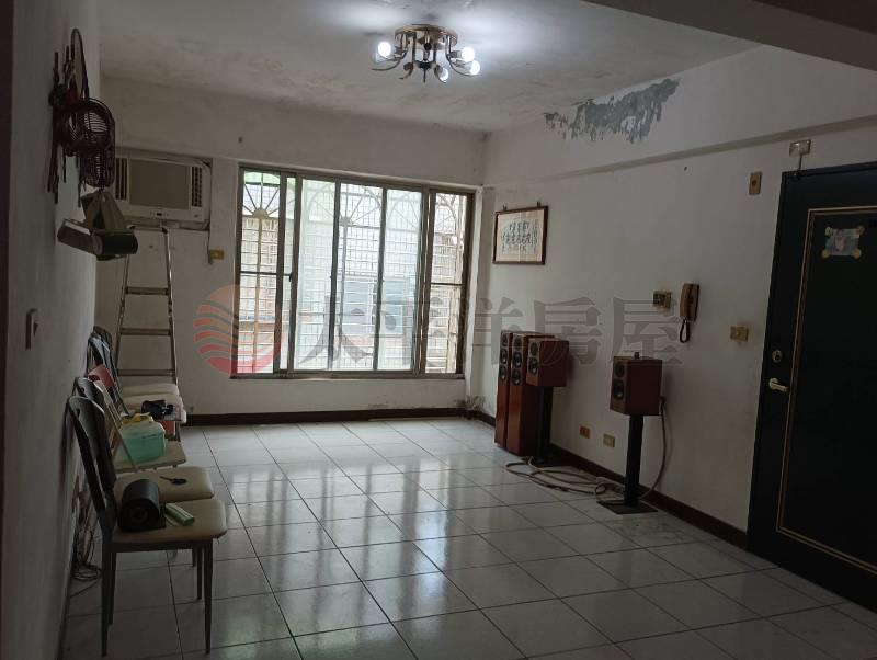 國揚大地加車位房屋室內格局與周邊環境