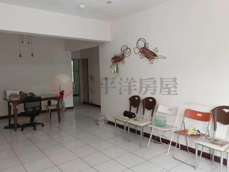 國揚大地加車位房屋室內格局與周邊環境