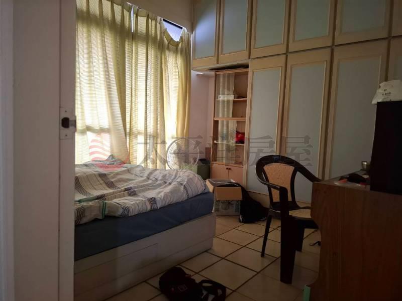 法院商圈臨路5樓房屋室內格局與周邊環境