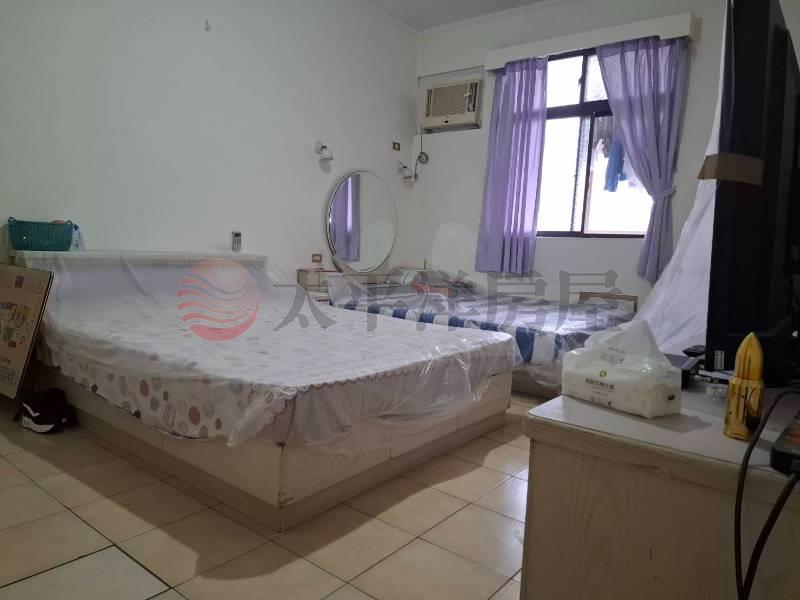 法院商圈臨路5樓房屋室內格局與周邊環境