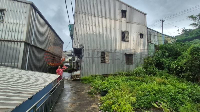 中華路大透天房屋室內格局與周邊環境