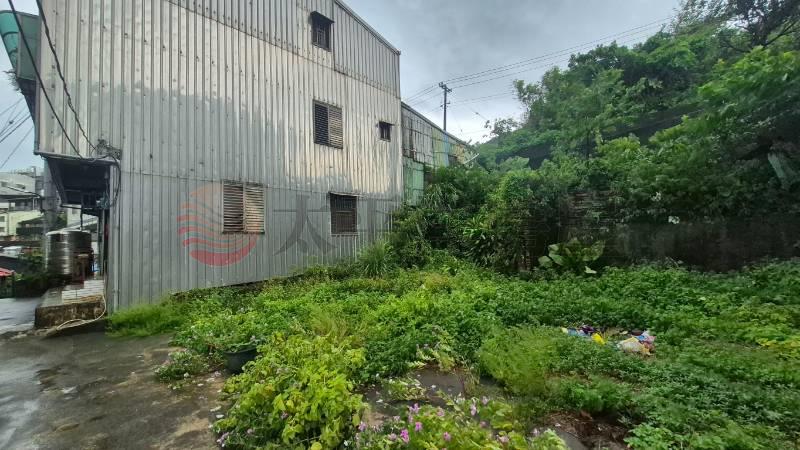 中華路大透天房屋室內格局與周邊環境