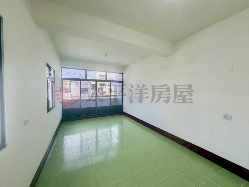 近田中國小全新整理店住房屋室內格局與周邊環境