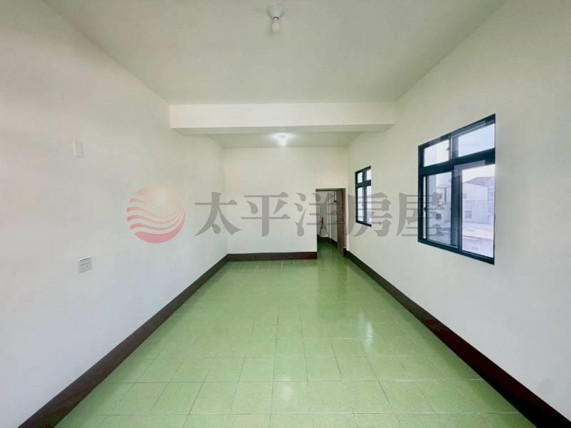 近田中國小全新整理店住房屋室內格局與周邊環境