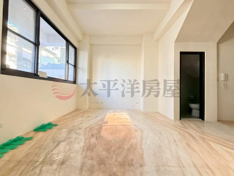 成功御墅電梯雙車傳家墅(A)房屋室內格局與周邊環境