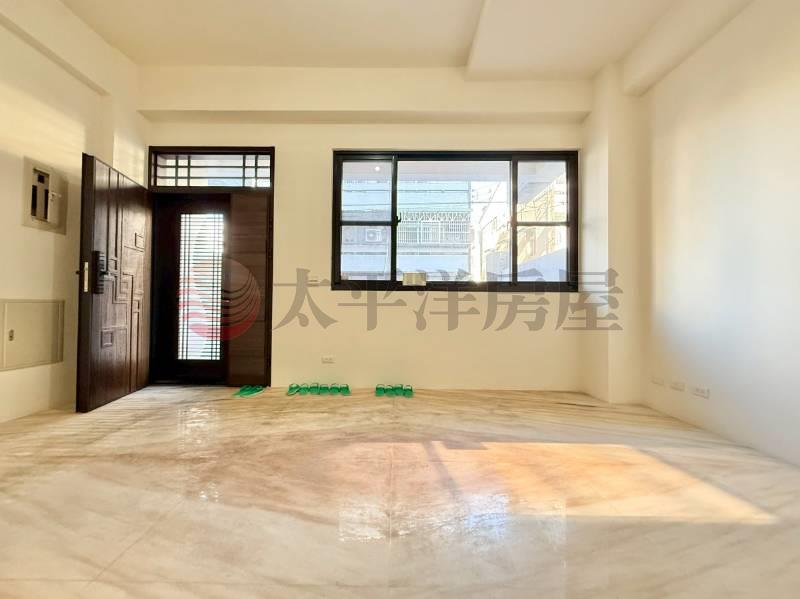成功御墅電梯雙車傳家墅(A)房屋室內格局與周邊環境