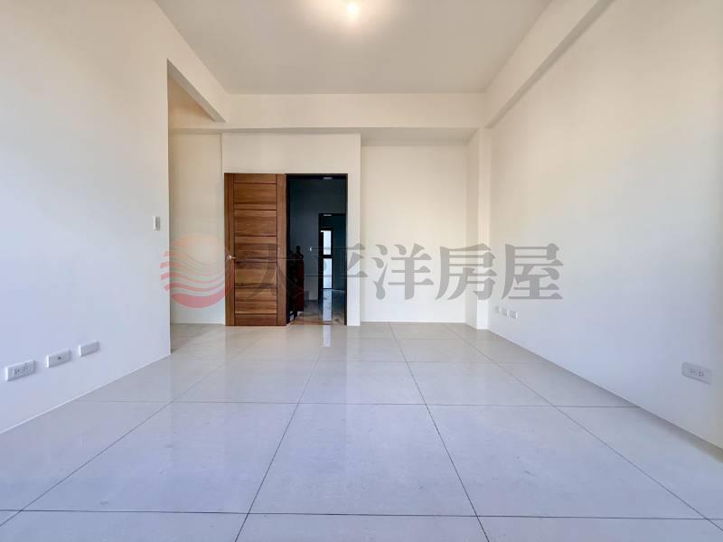 成功御墅電梯雙車傳家墅(A)房屋室內格局與周邊環境