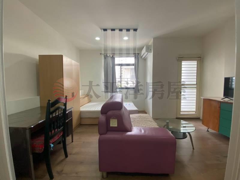 台中西區雙面臨路店面+套房房屋室內格局與周邊環境