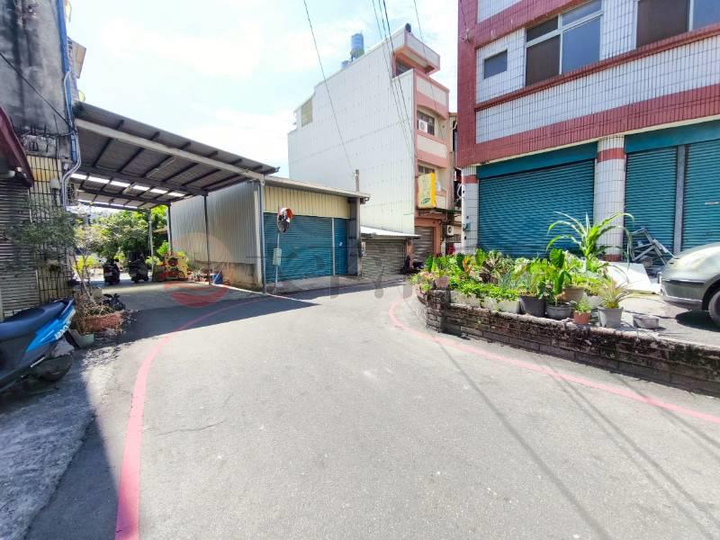 社頭市區雙面臨路建地房屋室內格局與周邊環境