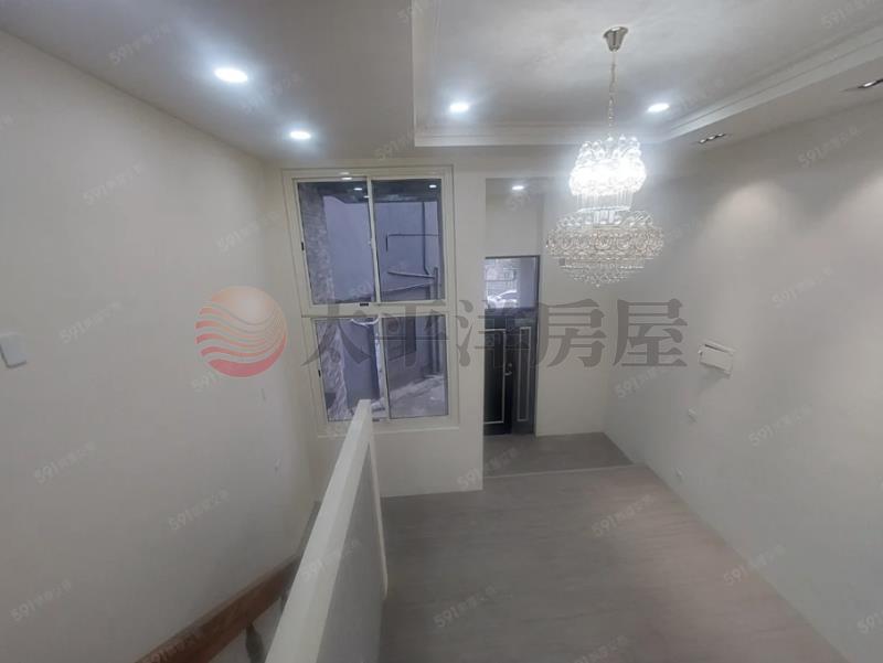 瑞梅國小整新美透天房屋室內格局與周邊環境