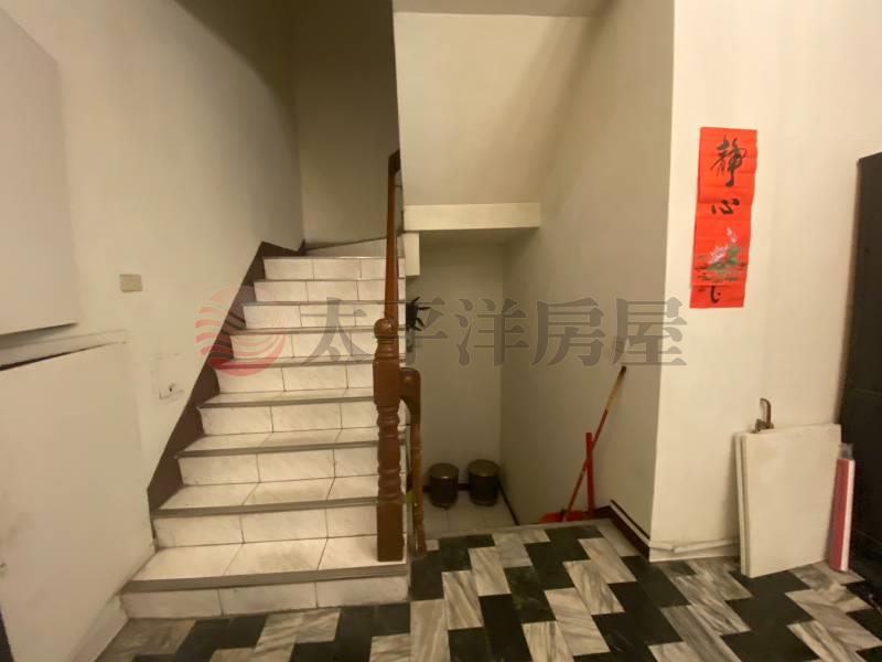 近內壢電梯景觀美3房房屋室內格局與周邊環境