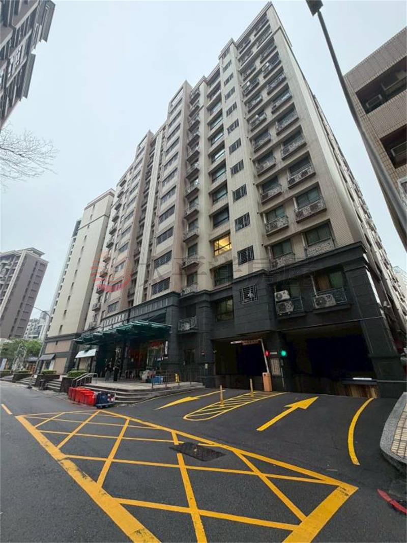 桃園四季電梯3房車(專)房屋室內格局與周邊環境