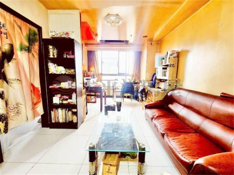 中壢新西華二房車位房屋室內格局與周邊環境