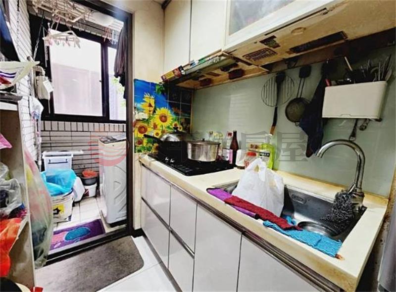 中壢新西華二房車位房屋室內格局與周邊環境