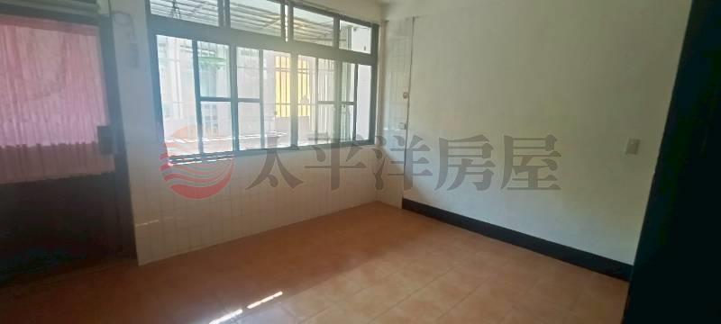 低總價三村透天房屋室內格局與周邊環境