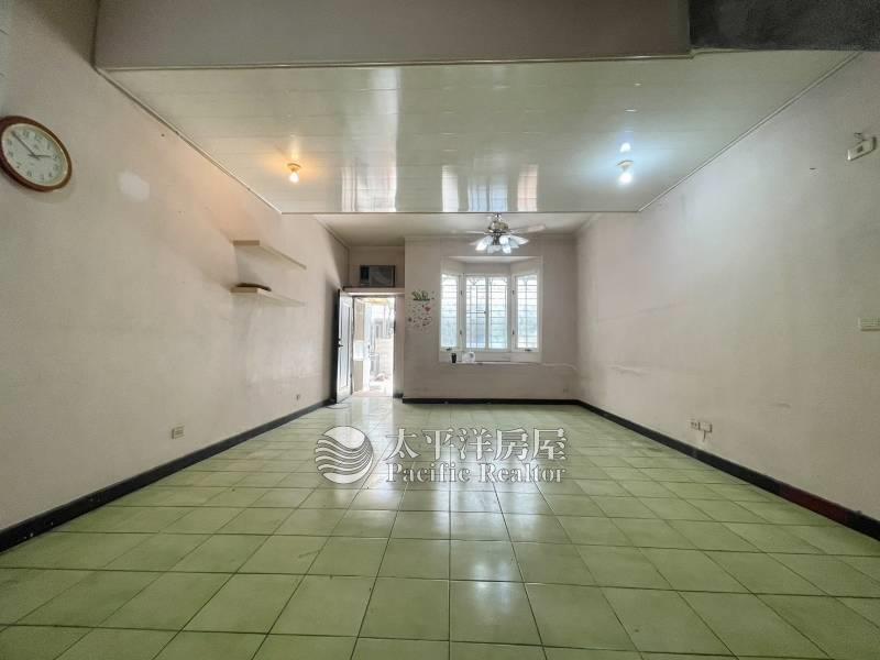 國圖館旁前院透天房屋室內格局與周邊環境