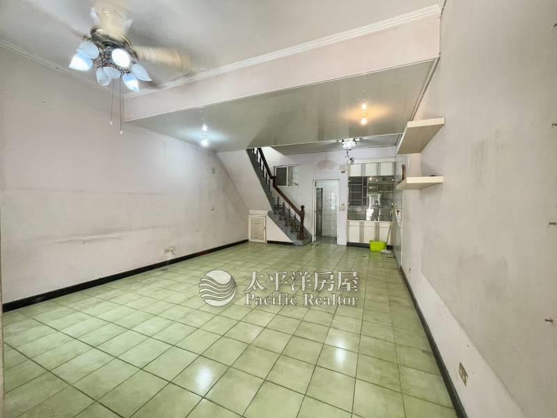 國圖館旁前院透天房屋室內格局與周邊環境