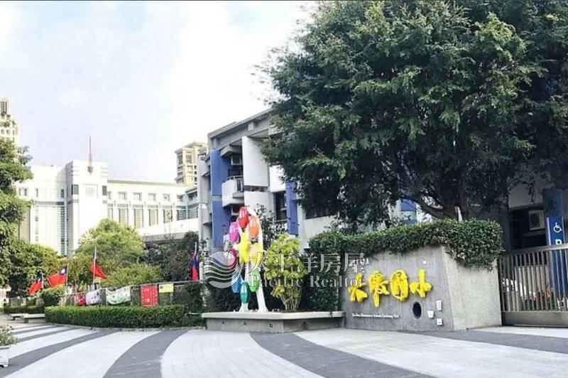 七期大墩學區雙併車別墅房屋室內格局與周邊環境