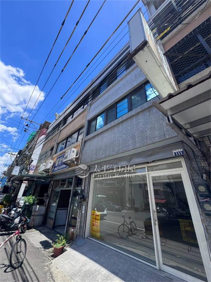 大樓價買透天|大里朝南透店房屋室內格局與周邊環境