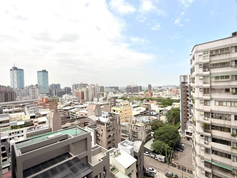 崇倫公園高樓精裝修美三房房屋室內格局與周邊環境