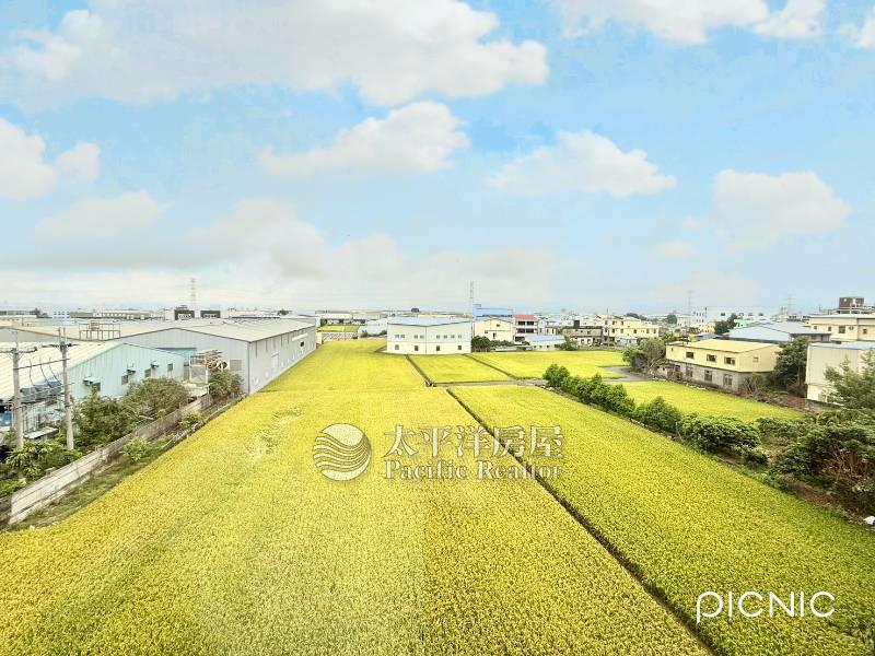 烏日全新孝親精裝別墅C房屋室內格局與周邊環境