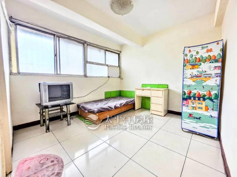 美術館樓中樓房屋室內格局與周邊環境