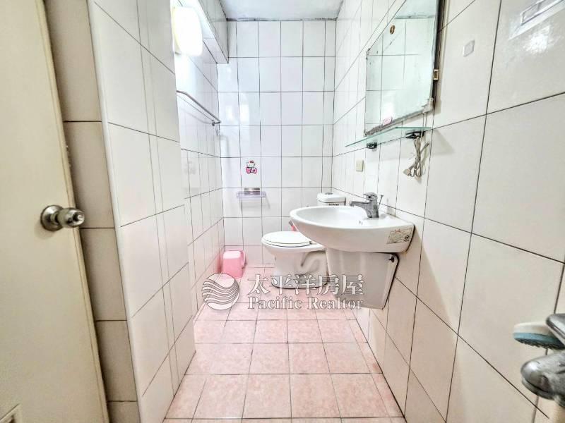 美術館樓中樓房屋室內格局與周邊環境
