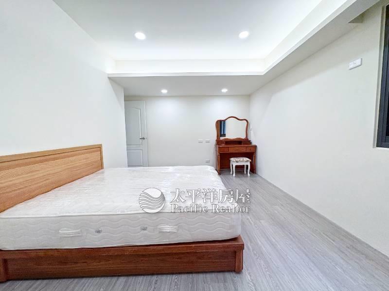 低總價華廈雅國皇家房屋室內格局與周邊環境