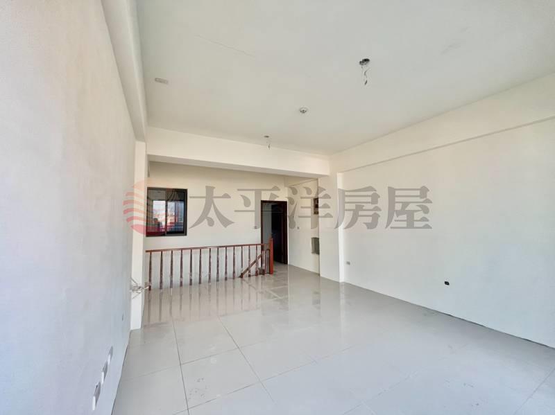 臨路型八米路透天房屋室內格局與周邊環境