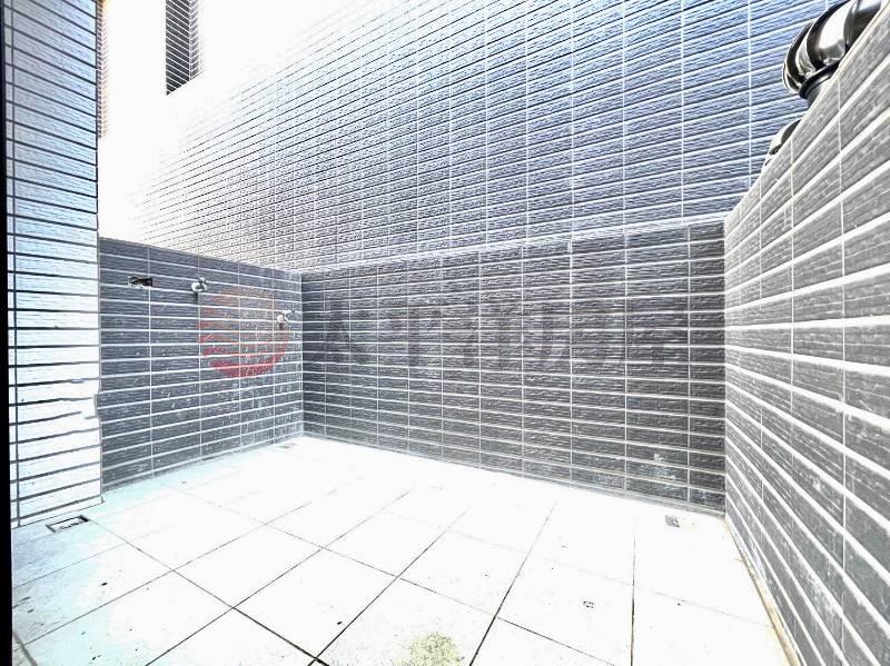 臨路型八米路透天房屋室內格局與周邊環境