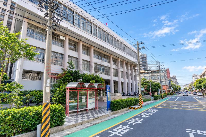 公所三角窗店套房屋室內格局與周邊環境