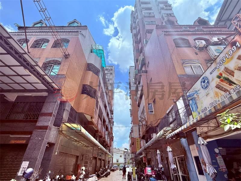 員林中正福星樓店平車房屋室內格局與周邊環境