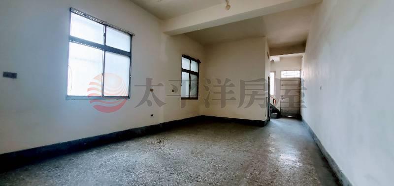 溪湖近全國超市透天房屋室內格局與周邊環境