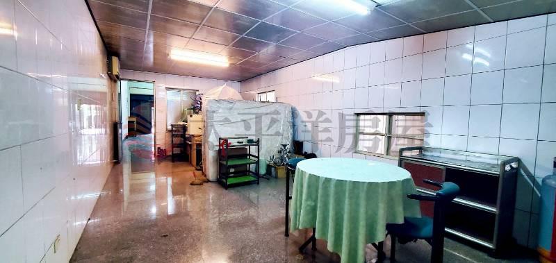 溪湖近全國超市透天房屋室內格局與周邊環境