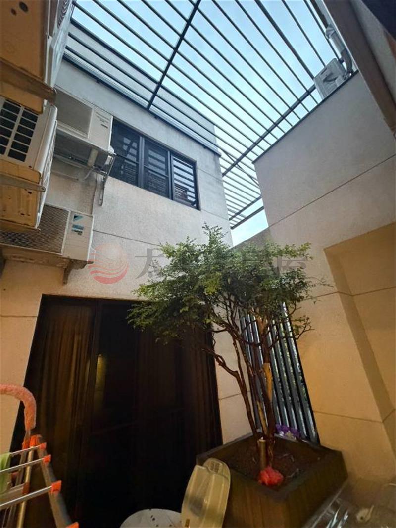 員林大熊藏鋒電梯別墅房屋室內格局與周邊環境