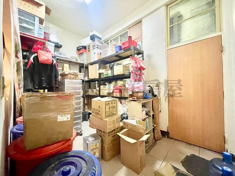 員林中正路人潮錢潮金店面房屋室內格局與周邊環境