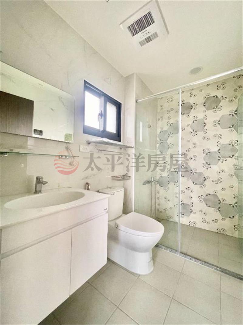 埔心國中旁全新雙車華廈4A房屋室內格局與周邊環境