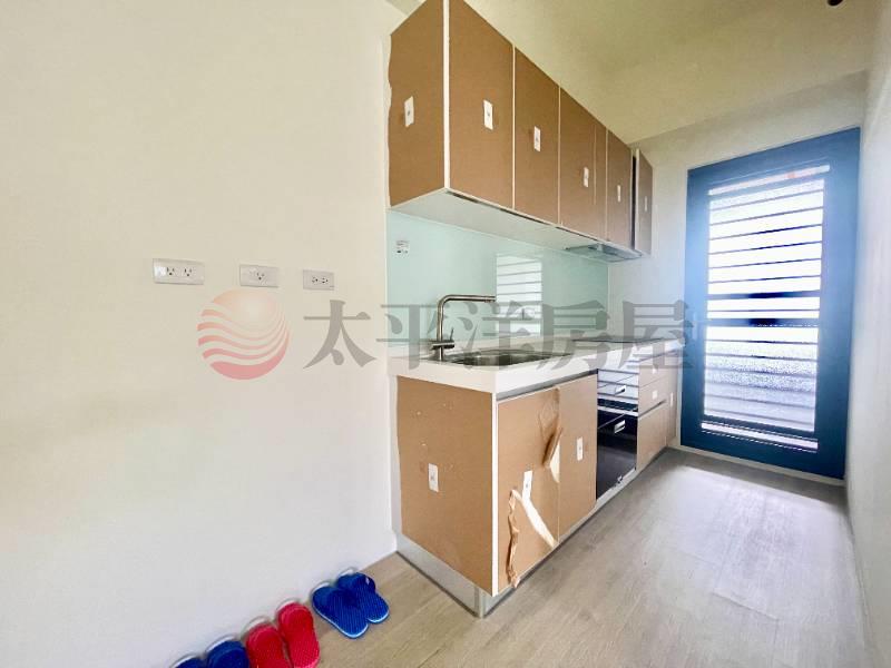 埔心國中旁全新雙車華廈3E房屋室內格局與周邊環境