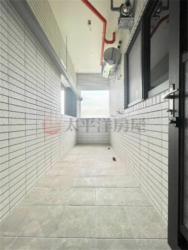 埔心國中旁全新雙車華廈3E房屋室內格局與周邊環境
