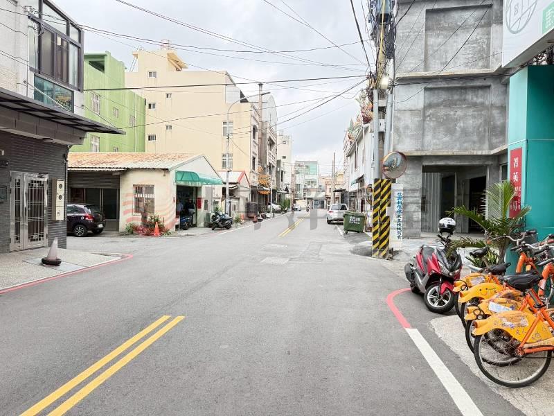 鹿港人文民宿雙店面房屋室內格局與周邊環境