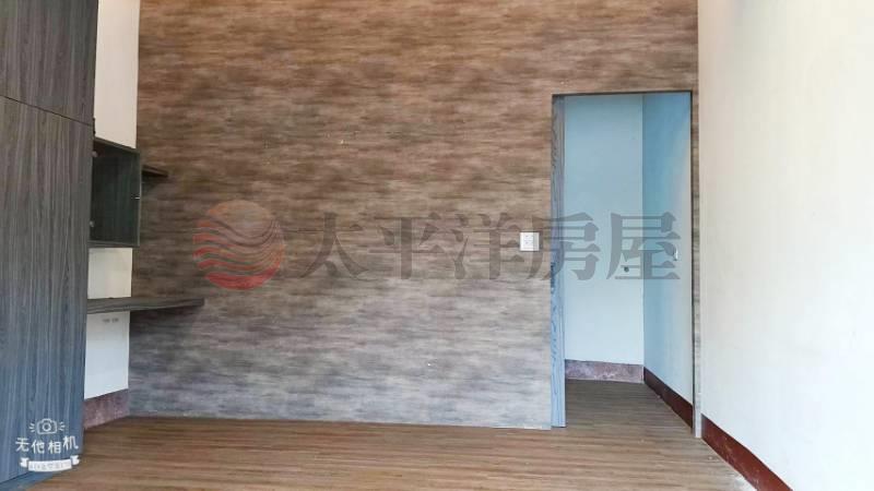 溪湖正商業區東環路雙店面房屋室內格局與周邊環境