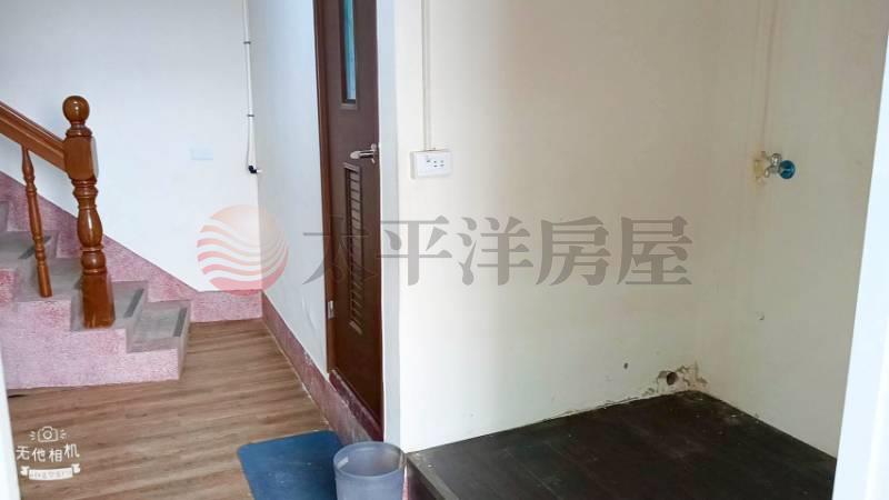 溪湖正商業區東環路雙店面房屋室內格局與周邊環境