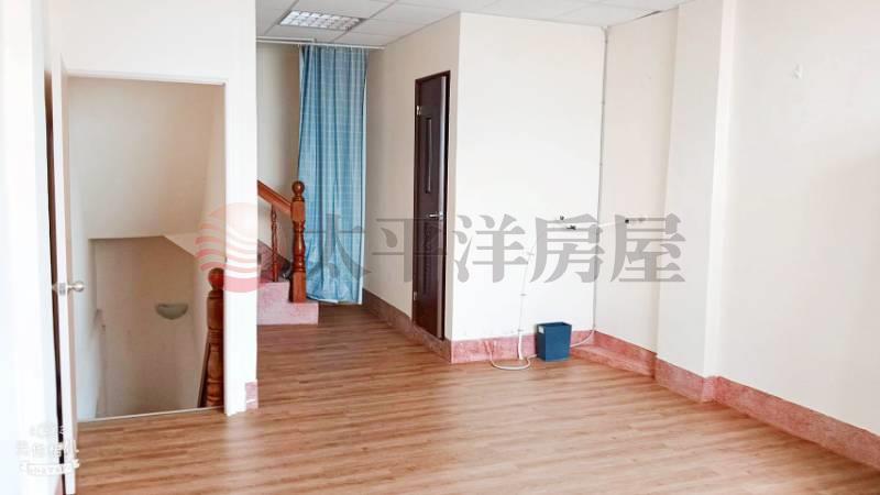 溪湖正商業區東環路雙店面房屋室內格局與周邊環境