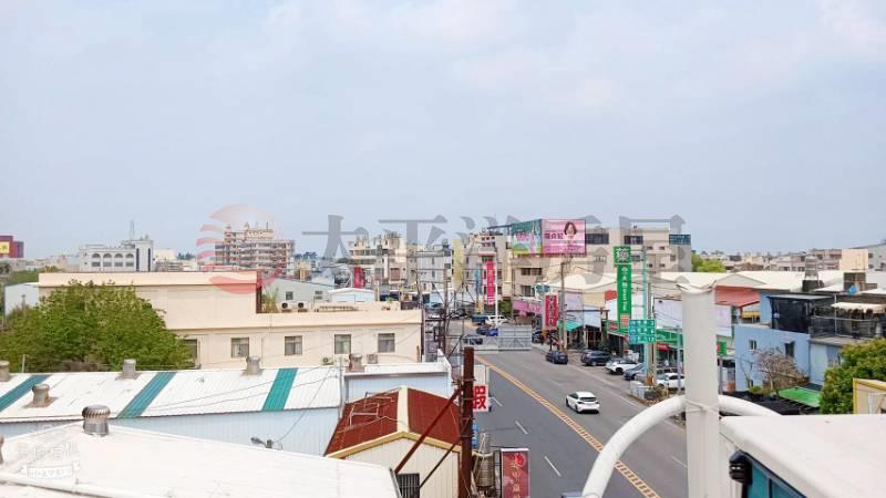 溪湖正商業區東環路雙店面房屋室內格局與周邊環境