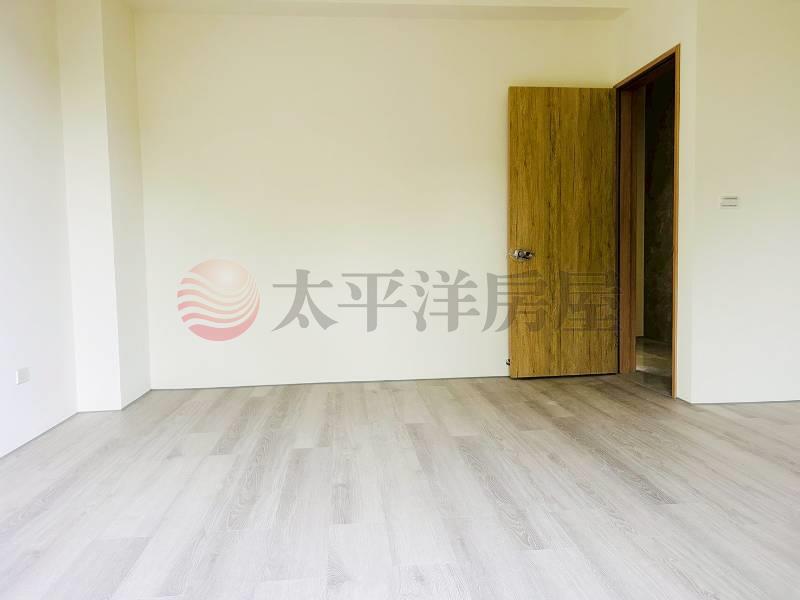 員林全新雙車位電梯美墅房屋室內格局與周邊環境