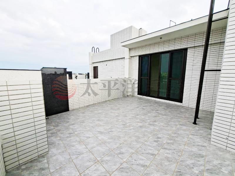 溪湖㊣商業區全新電梯金店面房屋室內格局與周邊環境