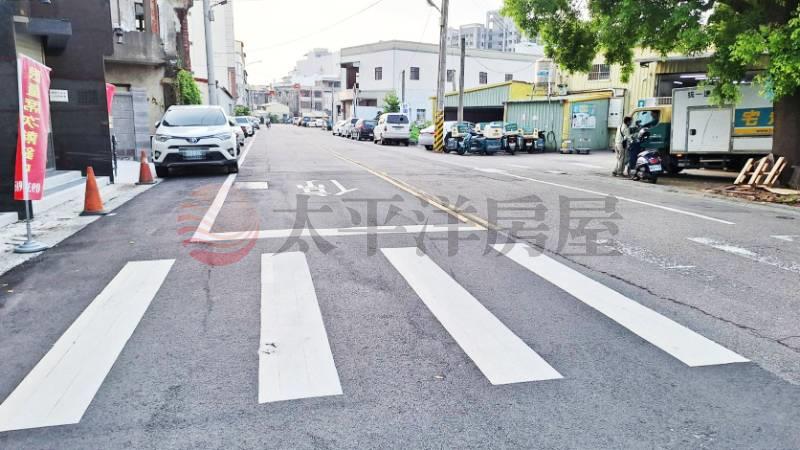 溪湖㊣商業區全新電梯金店面房屋室內格局與周邊環境